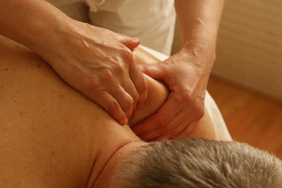 How Massage Therapy Relieves Hip Pain - Therapy Health Studio